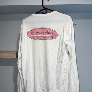 White vineyard vines long sleeve T-shirt